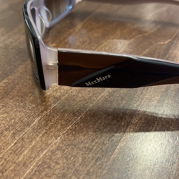 Max Mara Sunglasses - Picture 2 of 6
